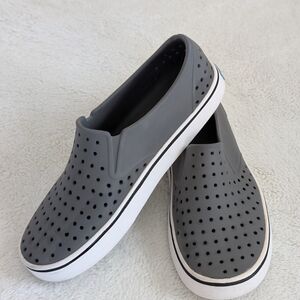 Great Condition: Native Jefferson Unisex Men’s 7 (Women’s 9)